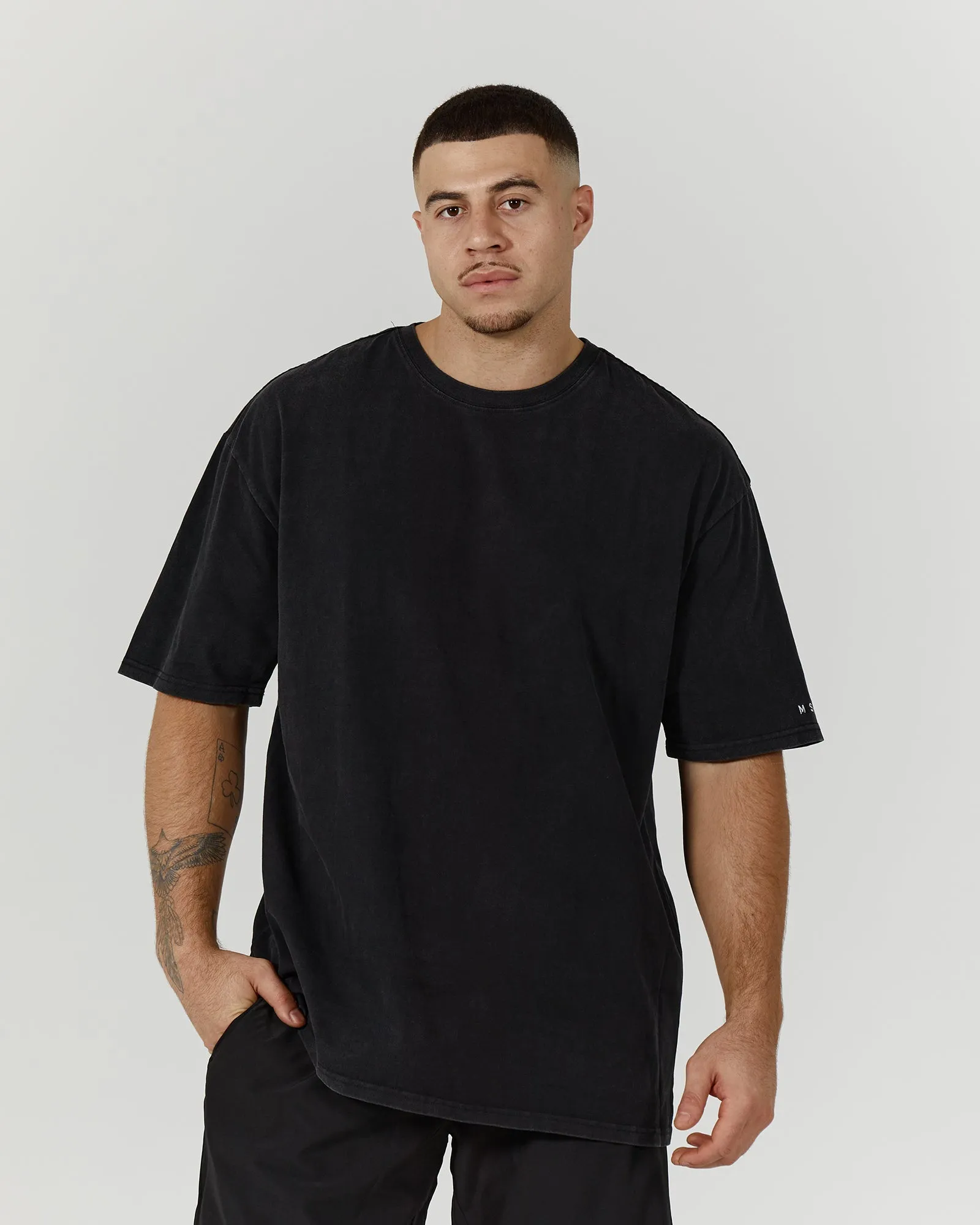 MEN'S OVERSIZED TEE - WASHED BLACK